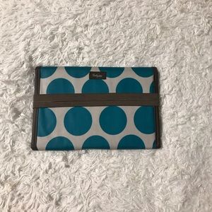 Thirty-One Fold N Go